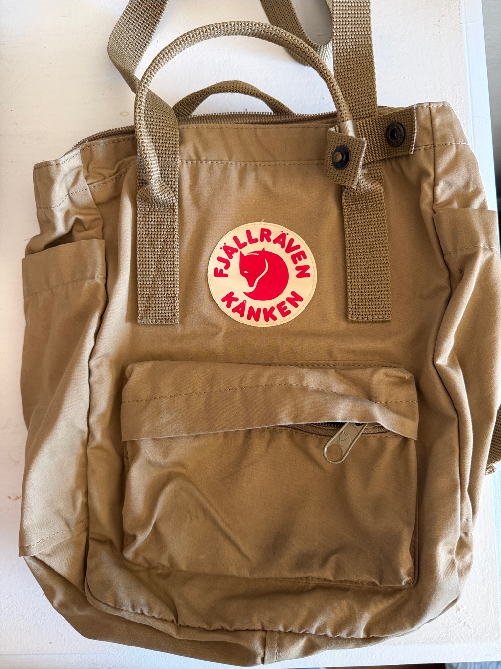 Fjllrven Knken Mini Backpack In Tan With Red Logo